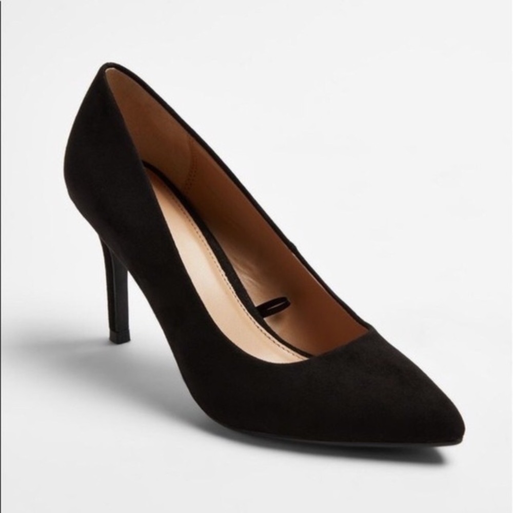 A New Day Pointed Toe Faux Suede Heels Sz 7